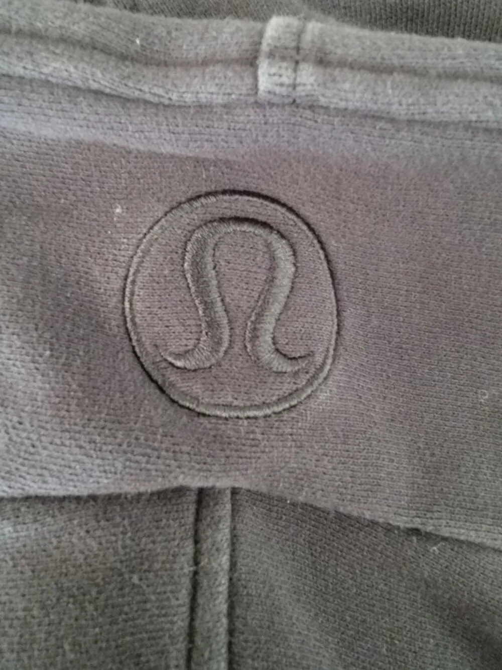 LULULEMON women's half zip black scuba sweatshirt